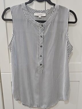 LOFT  Sleeveless Button  Blouse